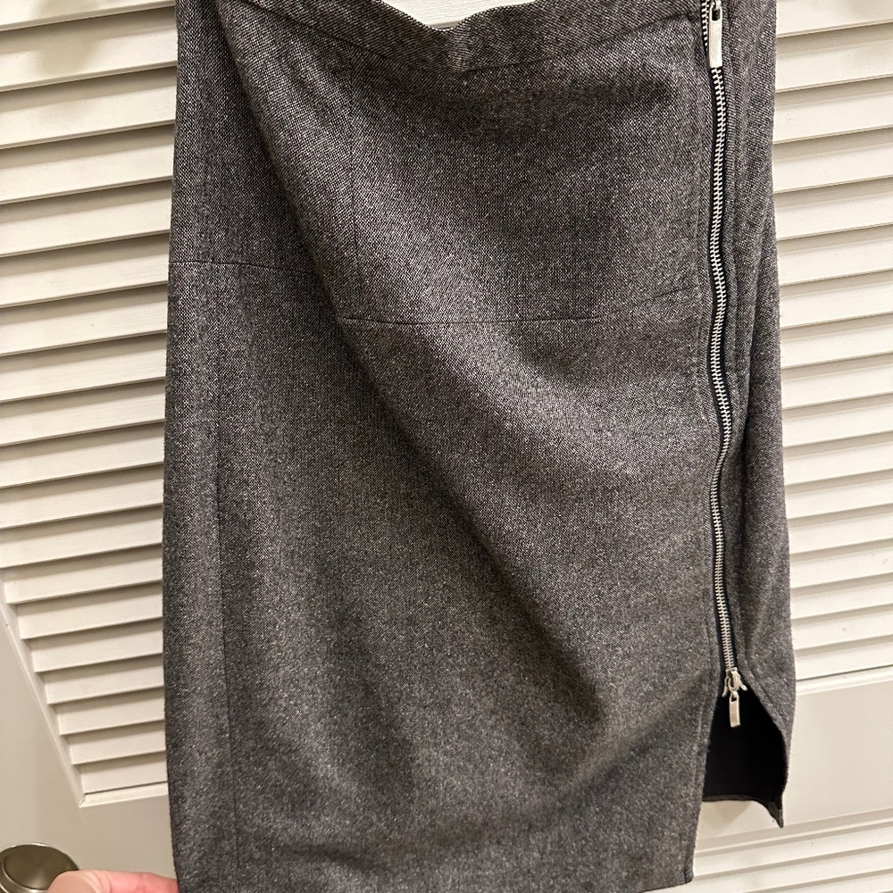 French Connection Wool Grey Skirt with Zipper